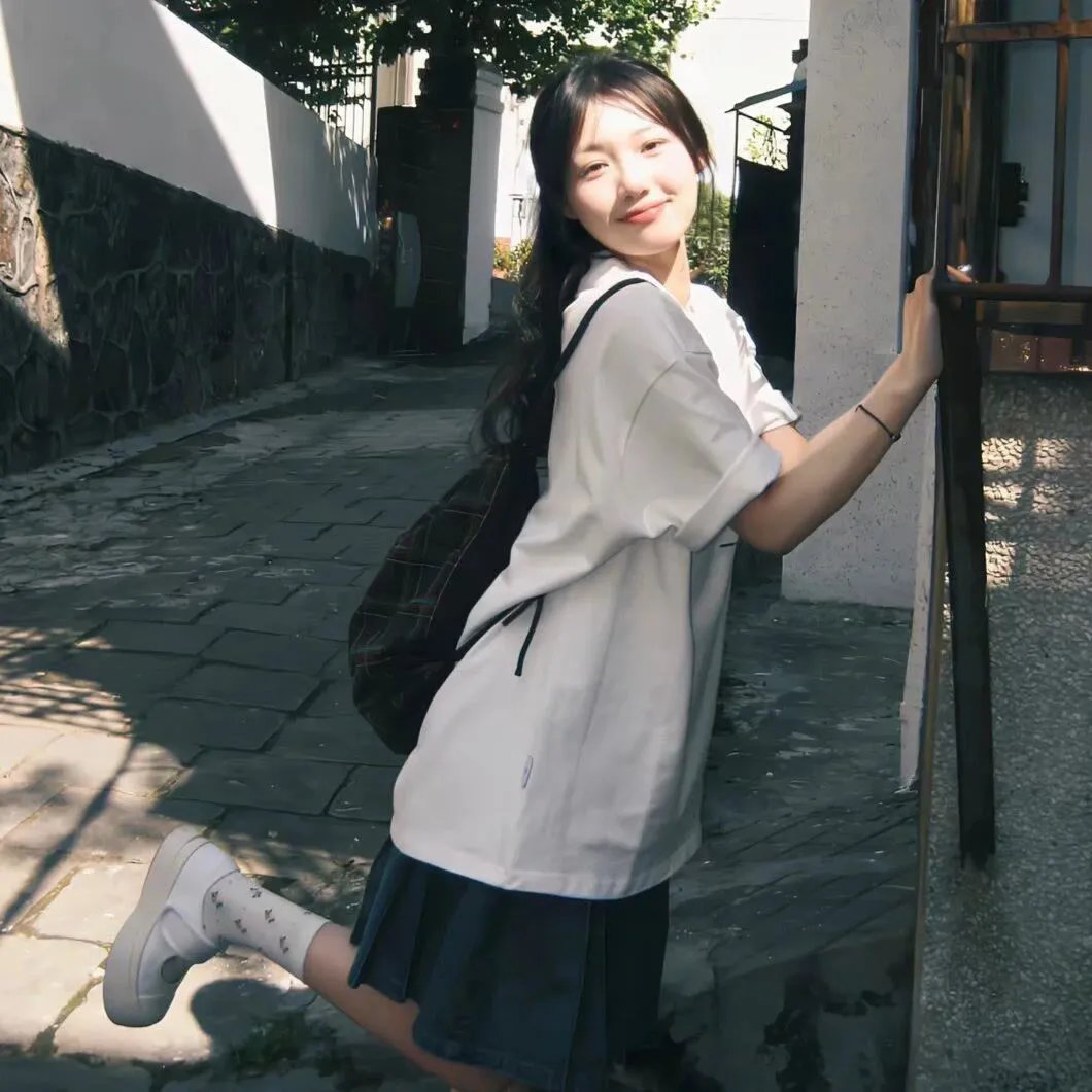 零课女警和红手铐